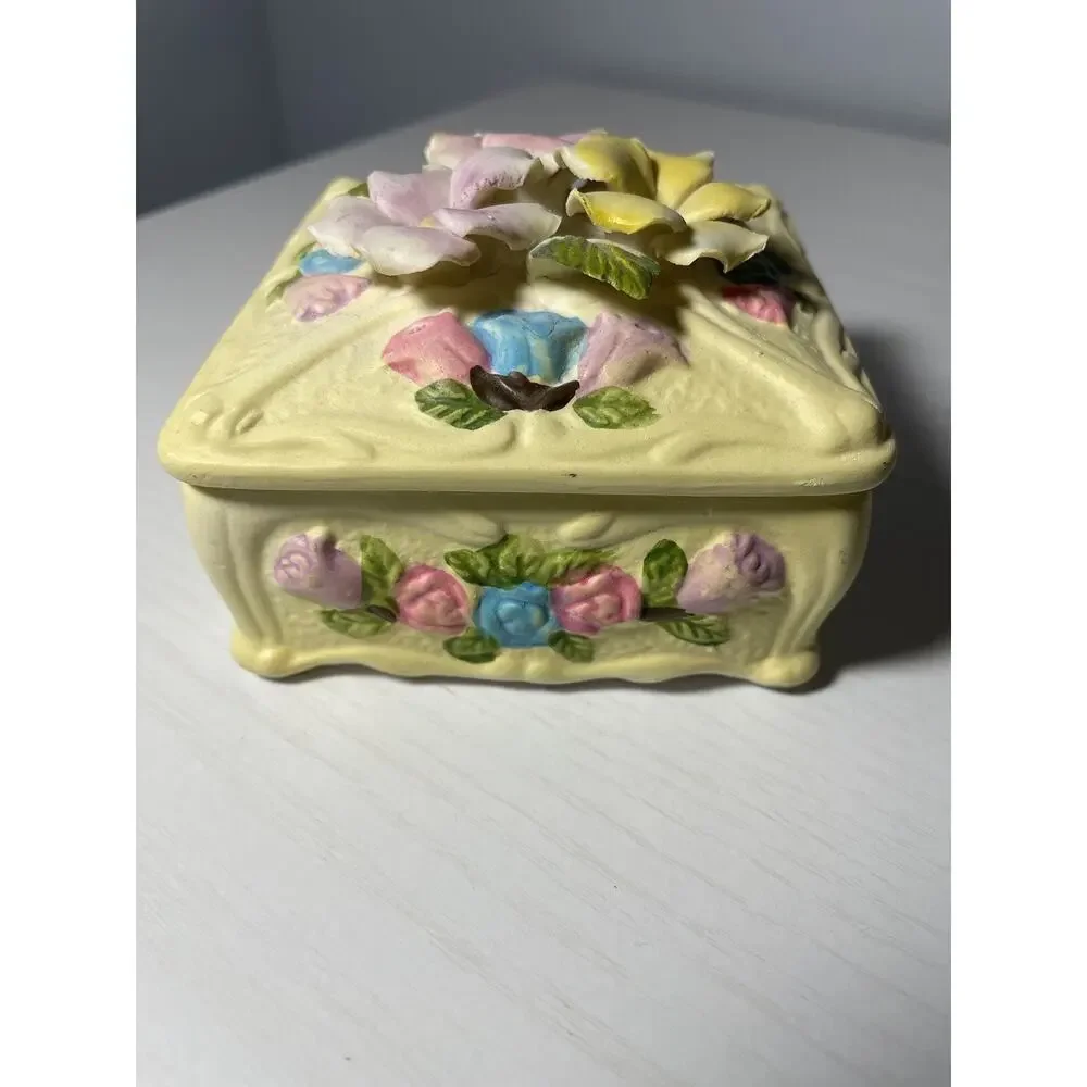 Capodimonte Jewelry Trinket Box Yellow Floral Flowers Gift Vanity Decor Easter